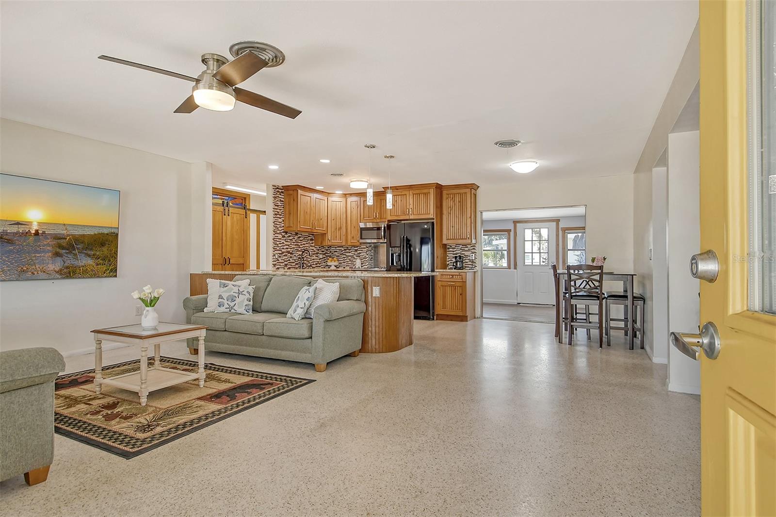 568 SHERIDAN DRIVE