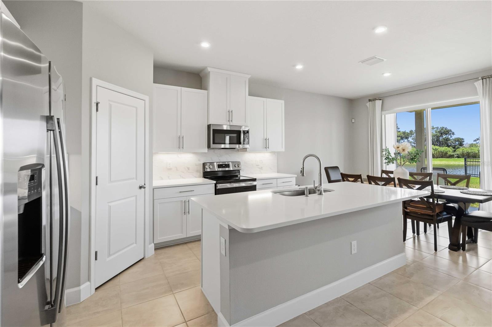10009 DAYBREAK GLEN