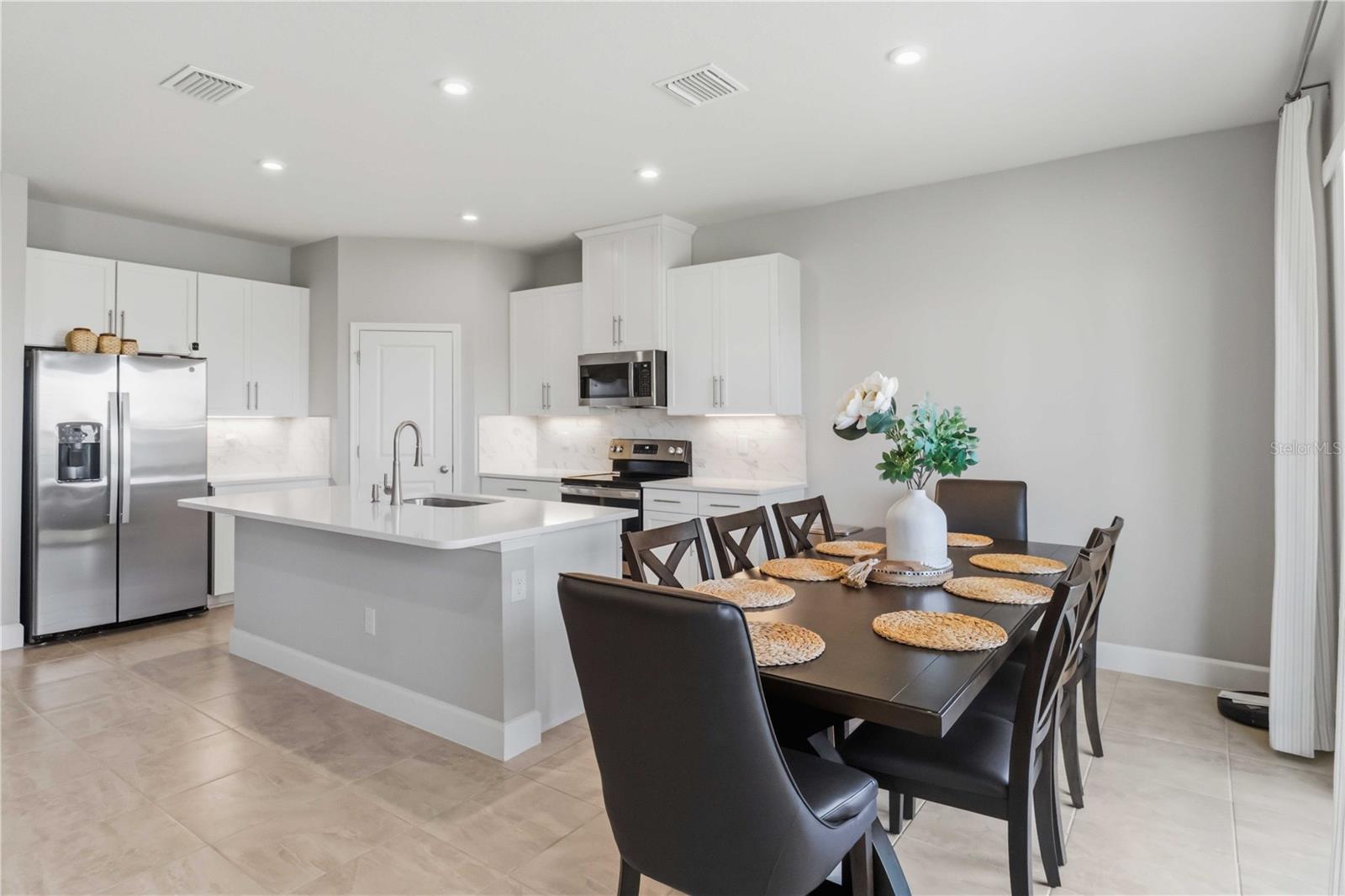 10009 DAYBREAK GLEN