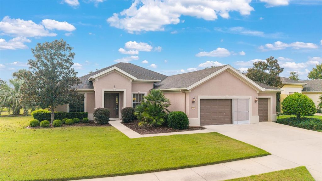 Photo of 9584 SW 71st Loop, Ocala, FL 34481 (MLS # OM710845)