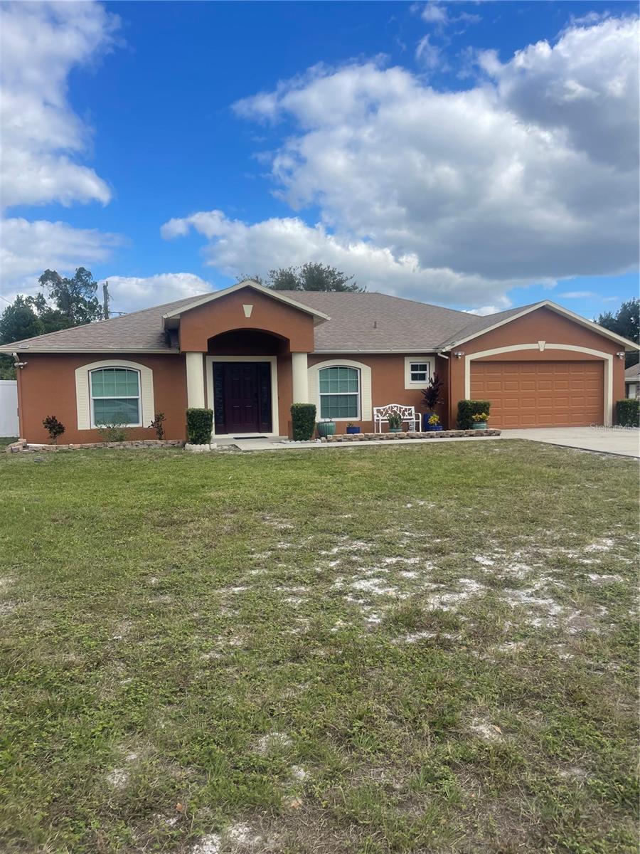 DELTONA LAKES UNIT 07 - Residential Lease