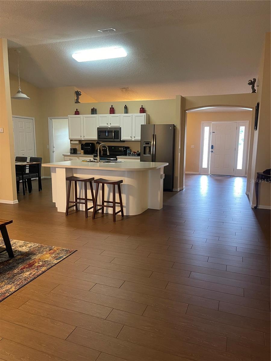 DELTONA LAKES UNIT 07 - Residential Lease