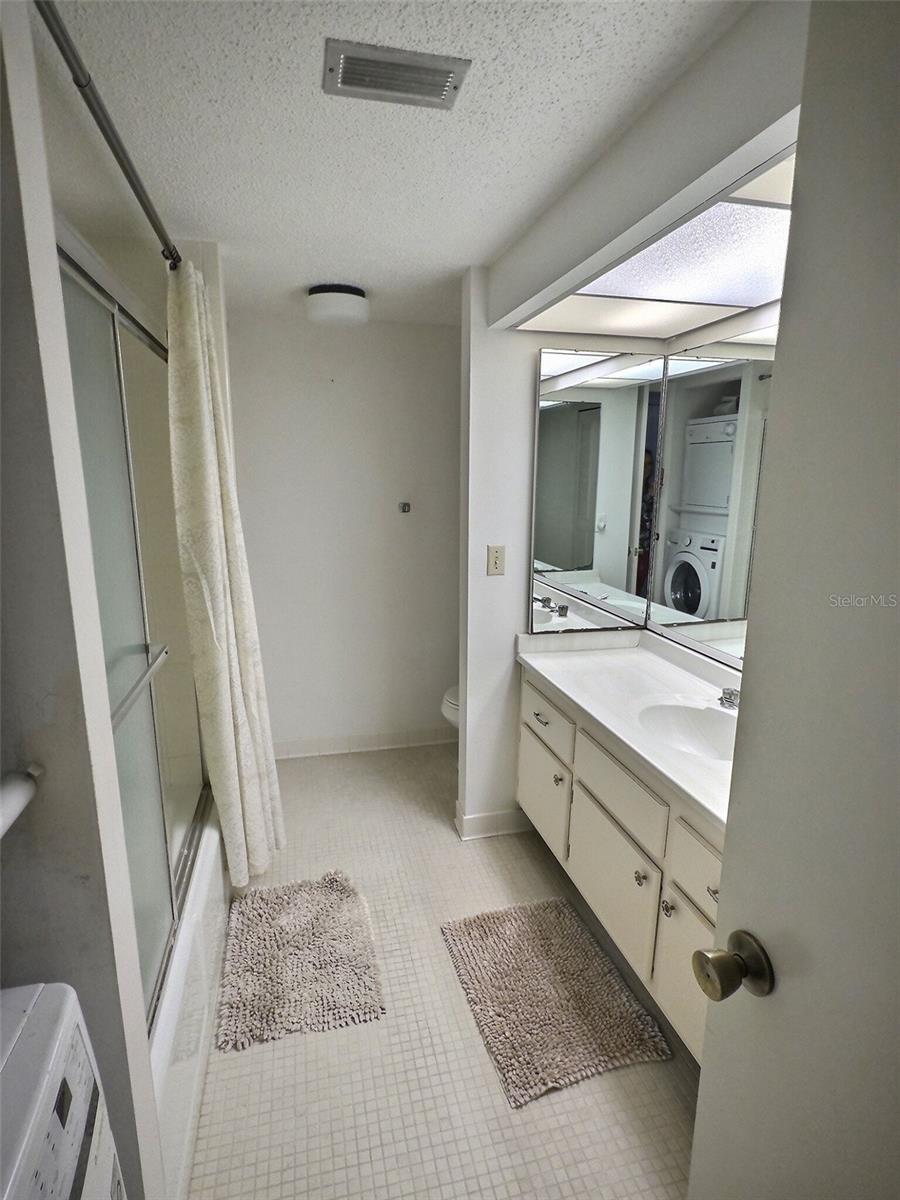 CLEARWATER POINT 7 TENNIS - Residential Lease