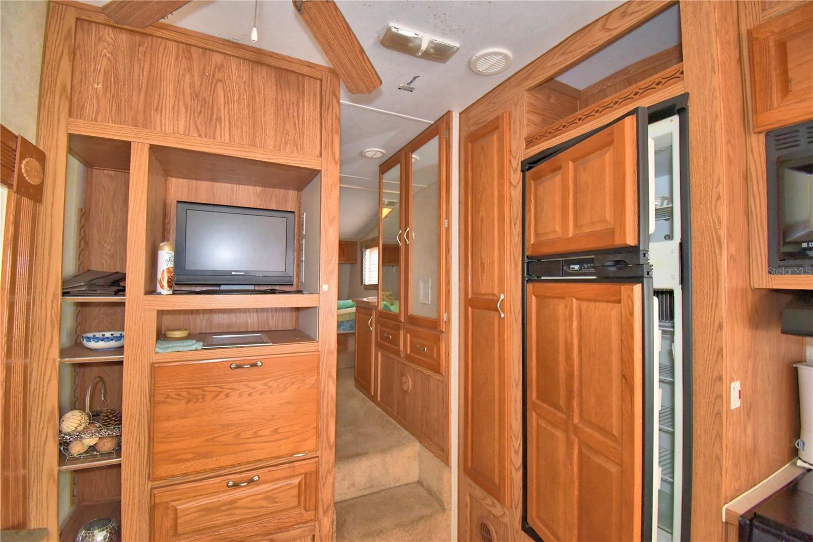 TOOKE LAKE RETREATS - Residential