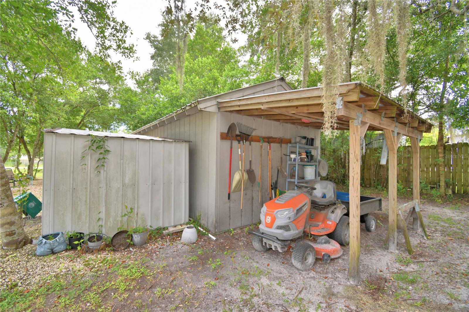 TOOKE LAKE RETREATS - Residential