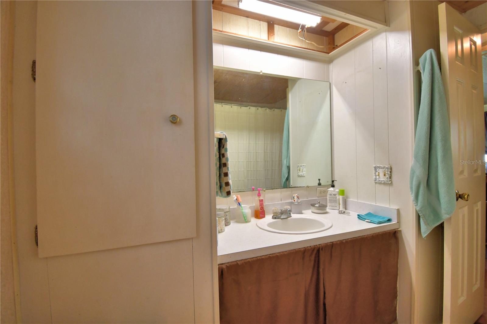 TOOKE LAKE RETREATS - Residential