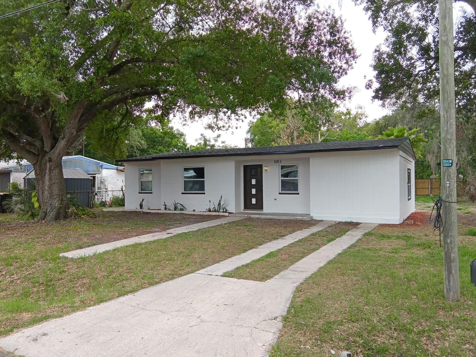 ROSEWOOD MANOR - Residential