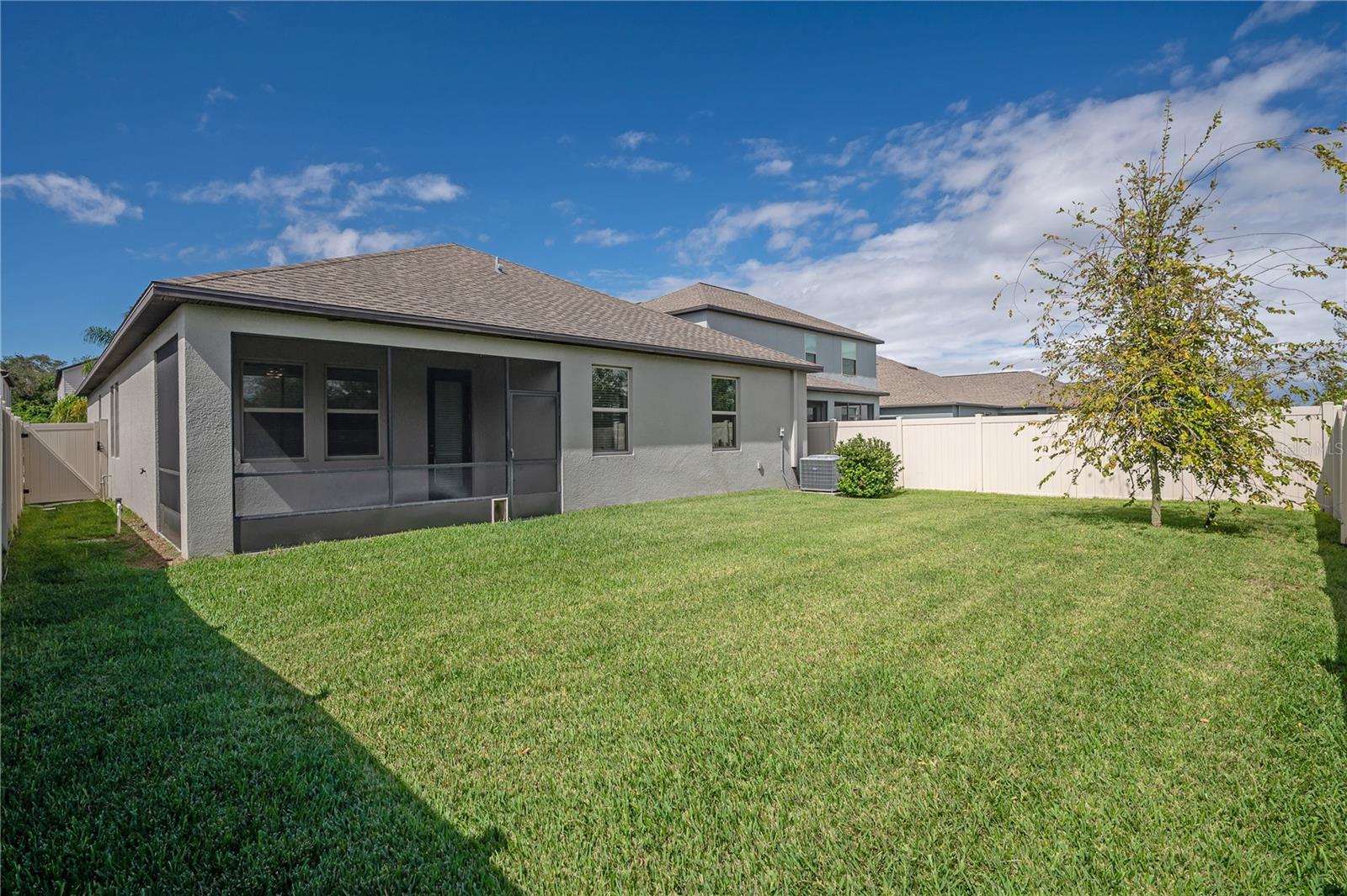 RIVERCREST LAKES - Residential