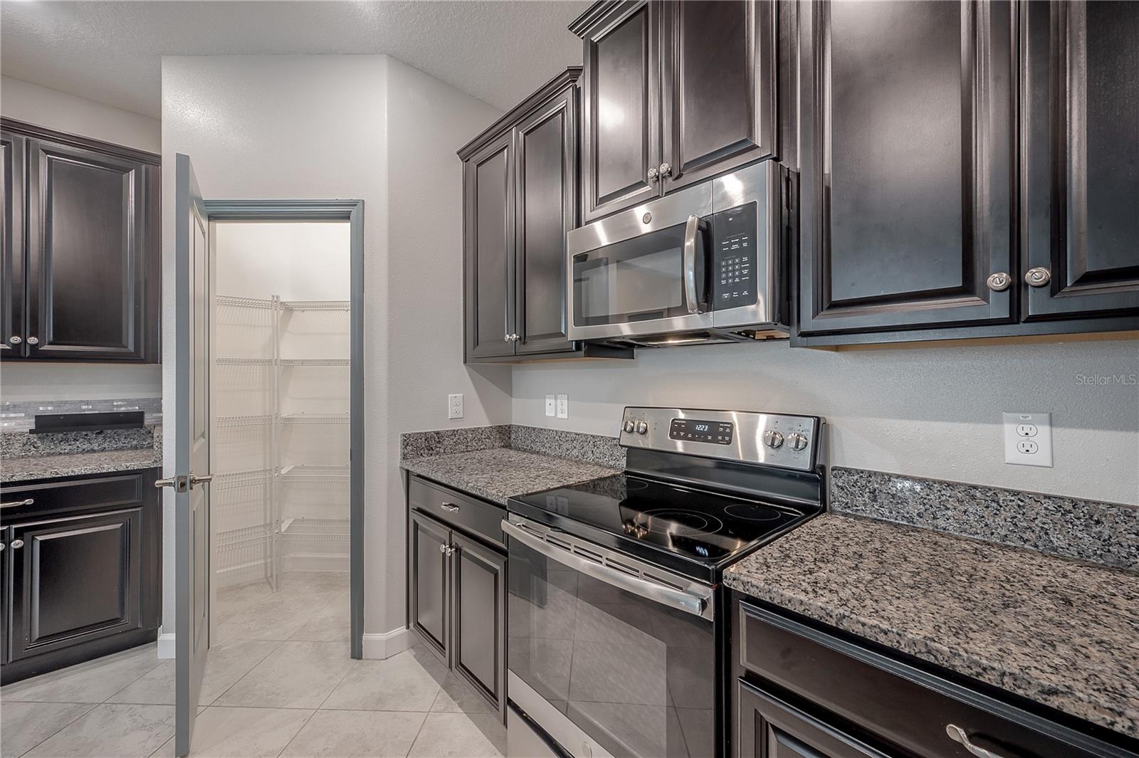 RIVERCREST LAKES - Residential