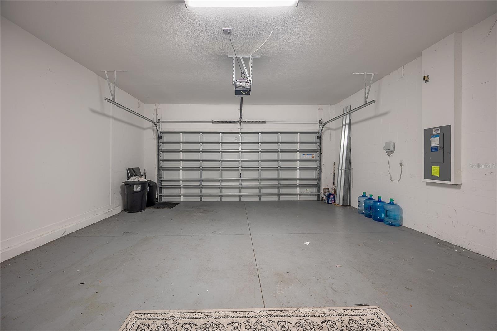 RIVERCREST LAKES - Residential