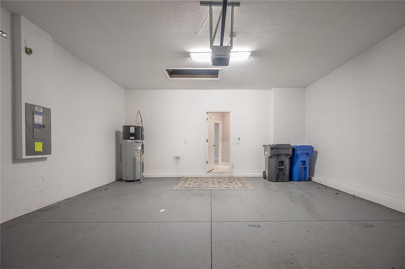 RIVERCREST LAKES - Residential