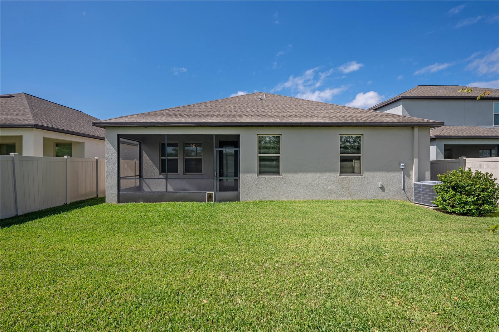 RIVERCREST LAKES - Residential