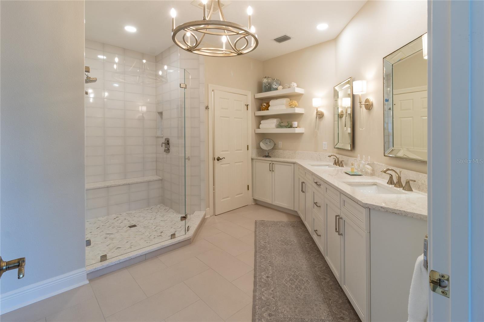 GRAND SIESTA 1 - Residential