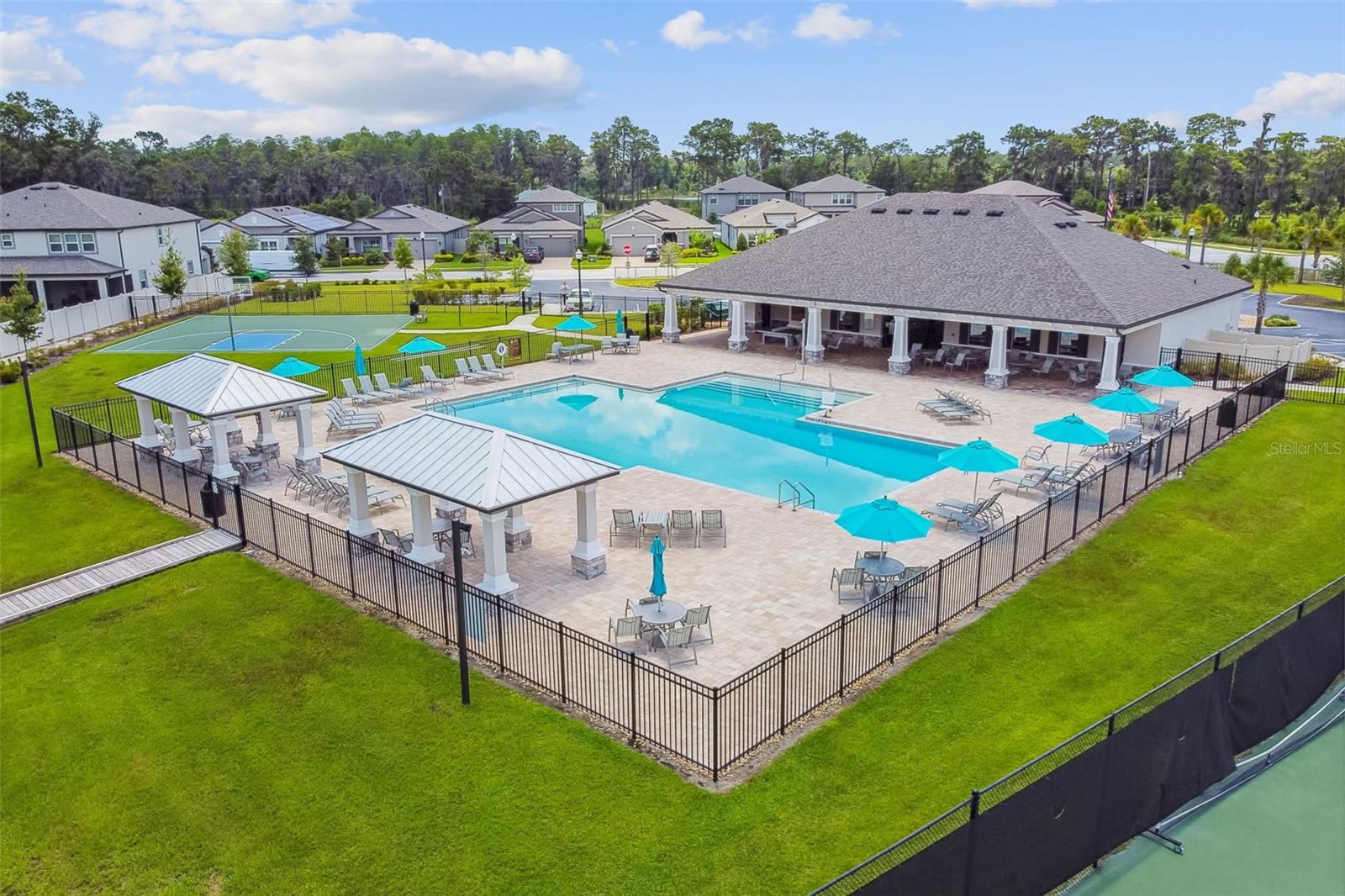 LONG LAKE RESERVE - Residential