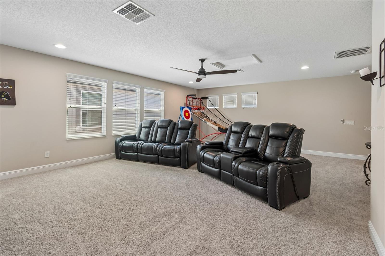 LONG LAKE RESERVE - Residential