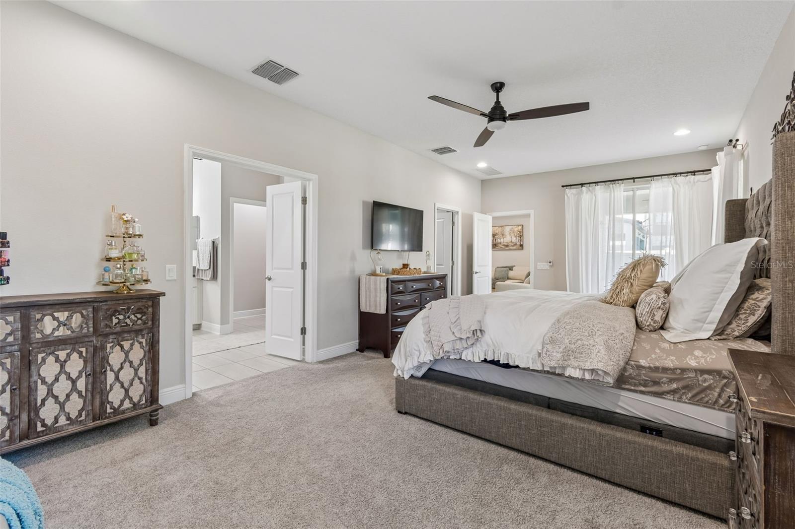 LONG LAKE RESERVE - Residential