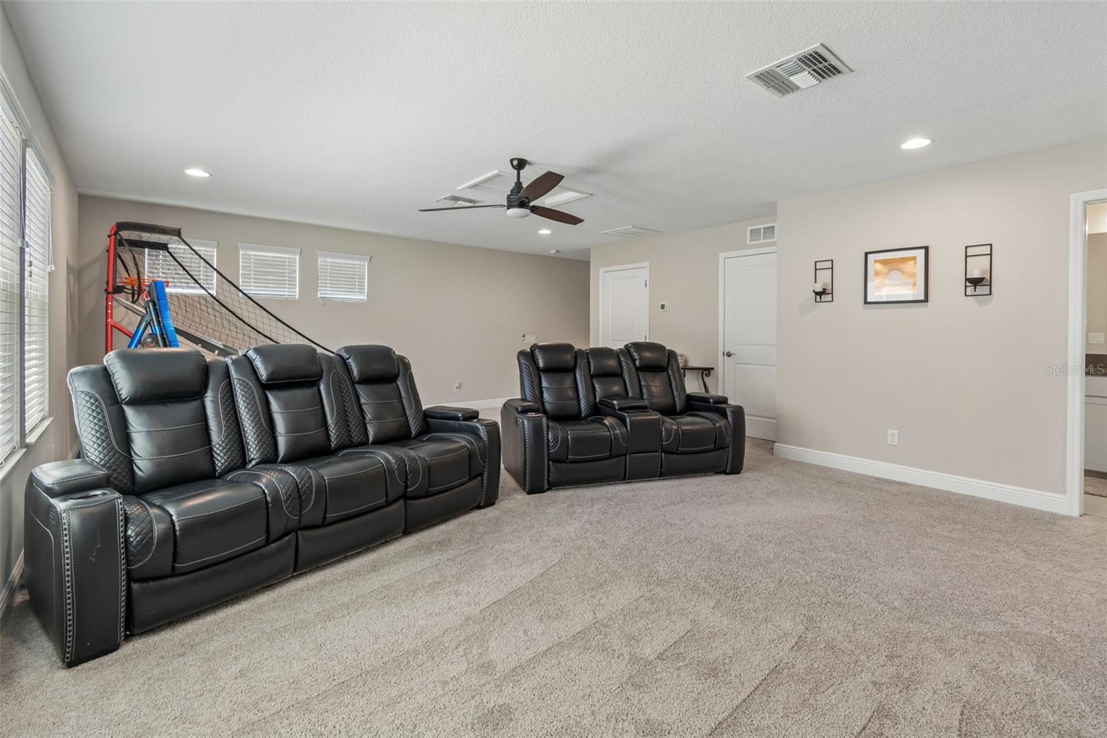 LONG LAKE RESERVE - Residential