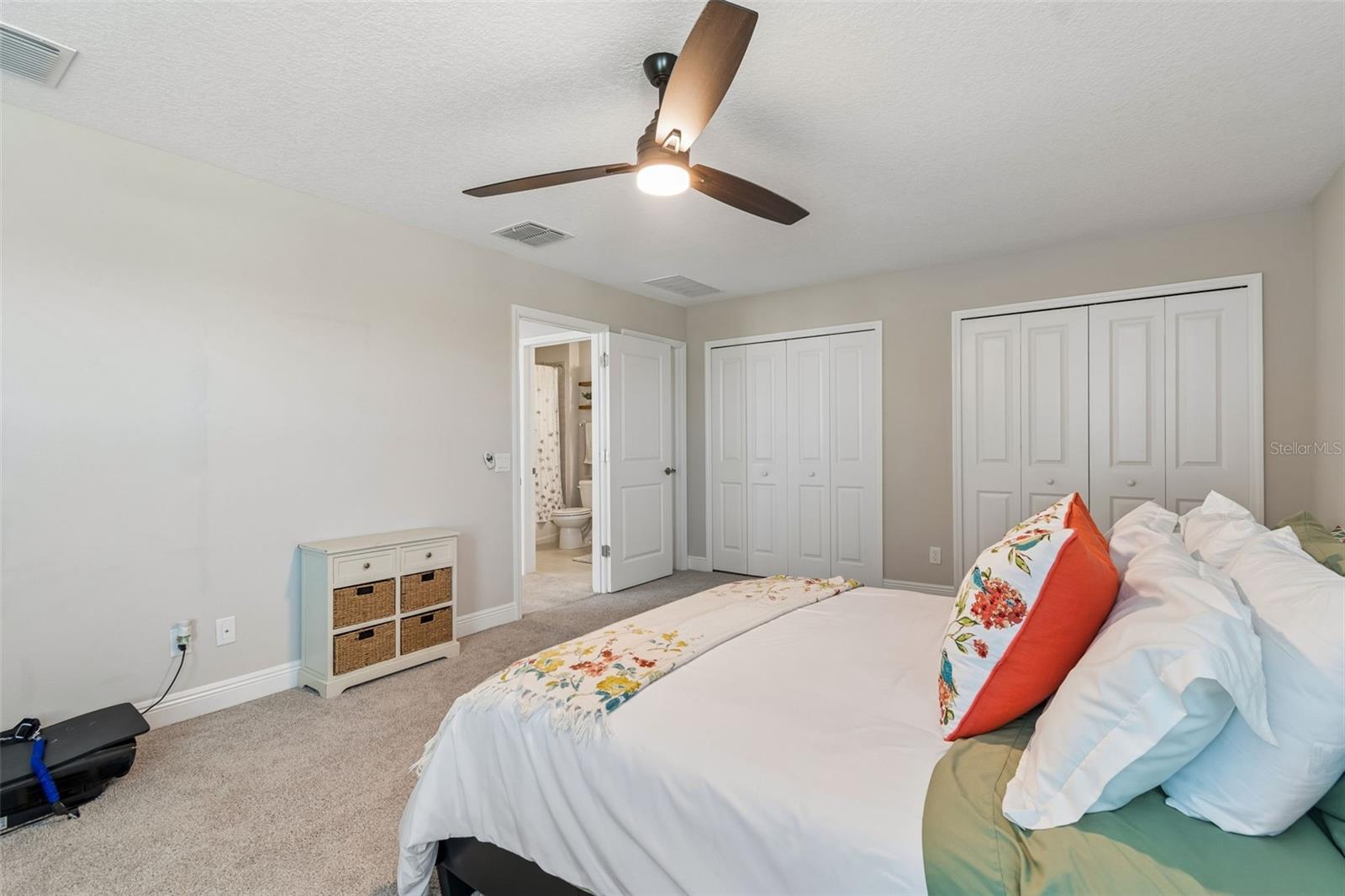 LONG LAKE RESERVE - Residential