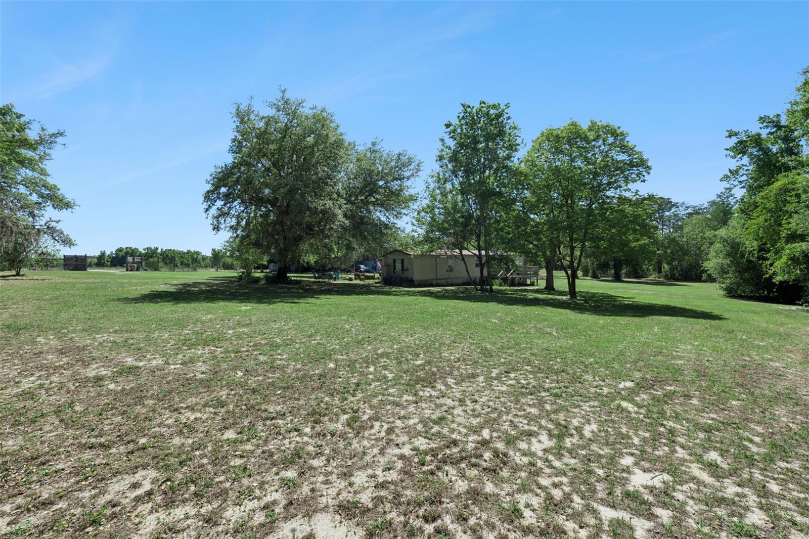 EMPIRE ACRES - Residential