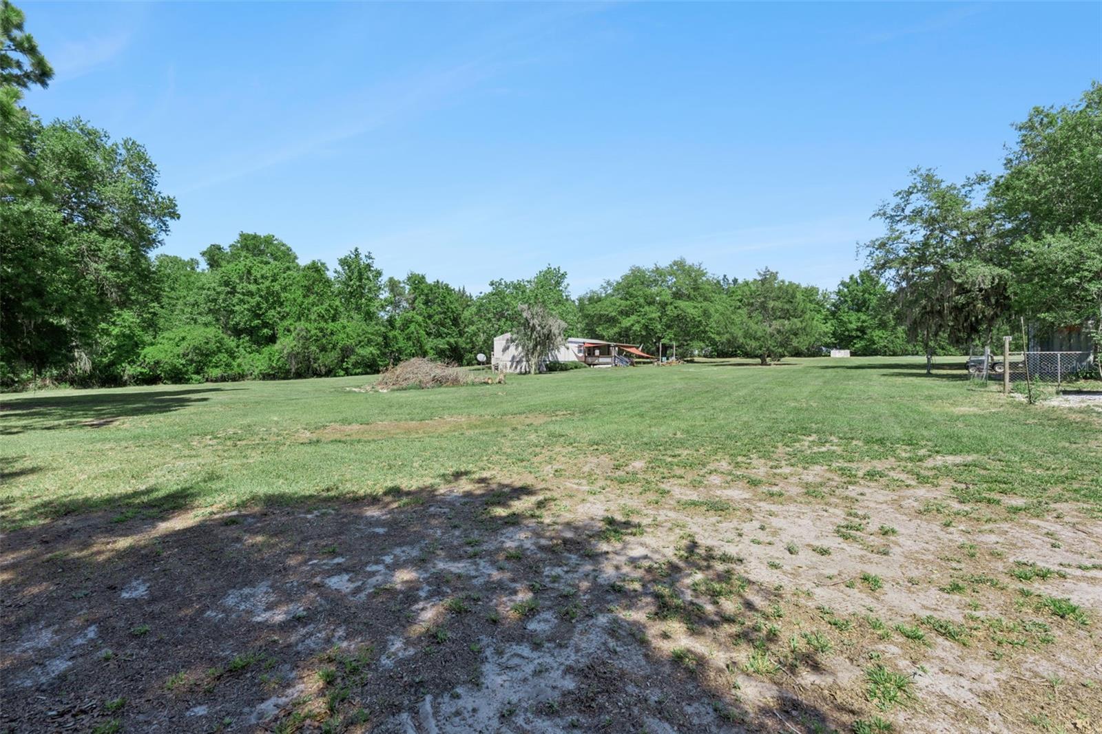 EMPIRE ACRES - Residential