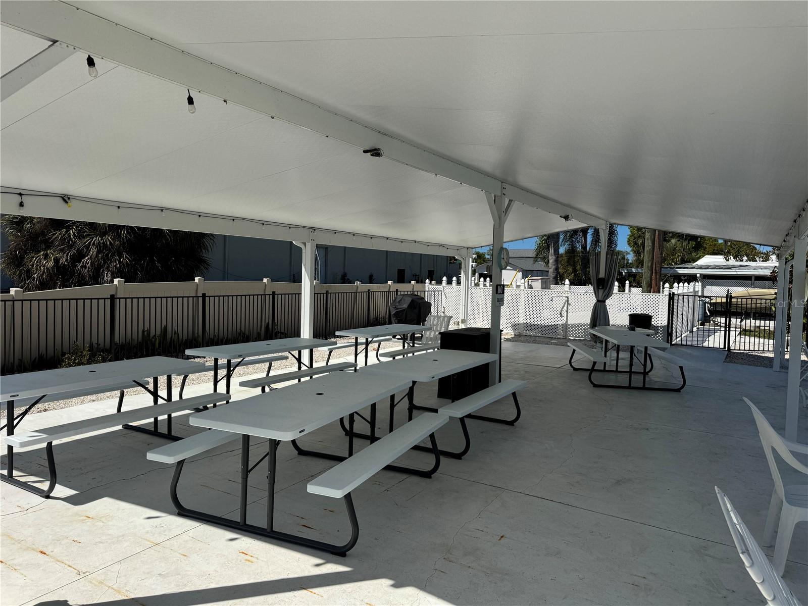 BROOK TO BAY - Residential