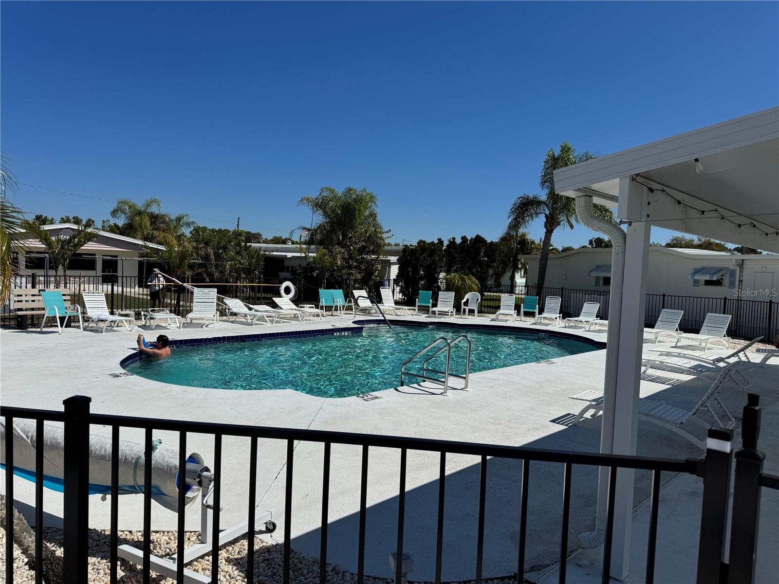 BROOK TO BAY - Residential