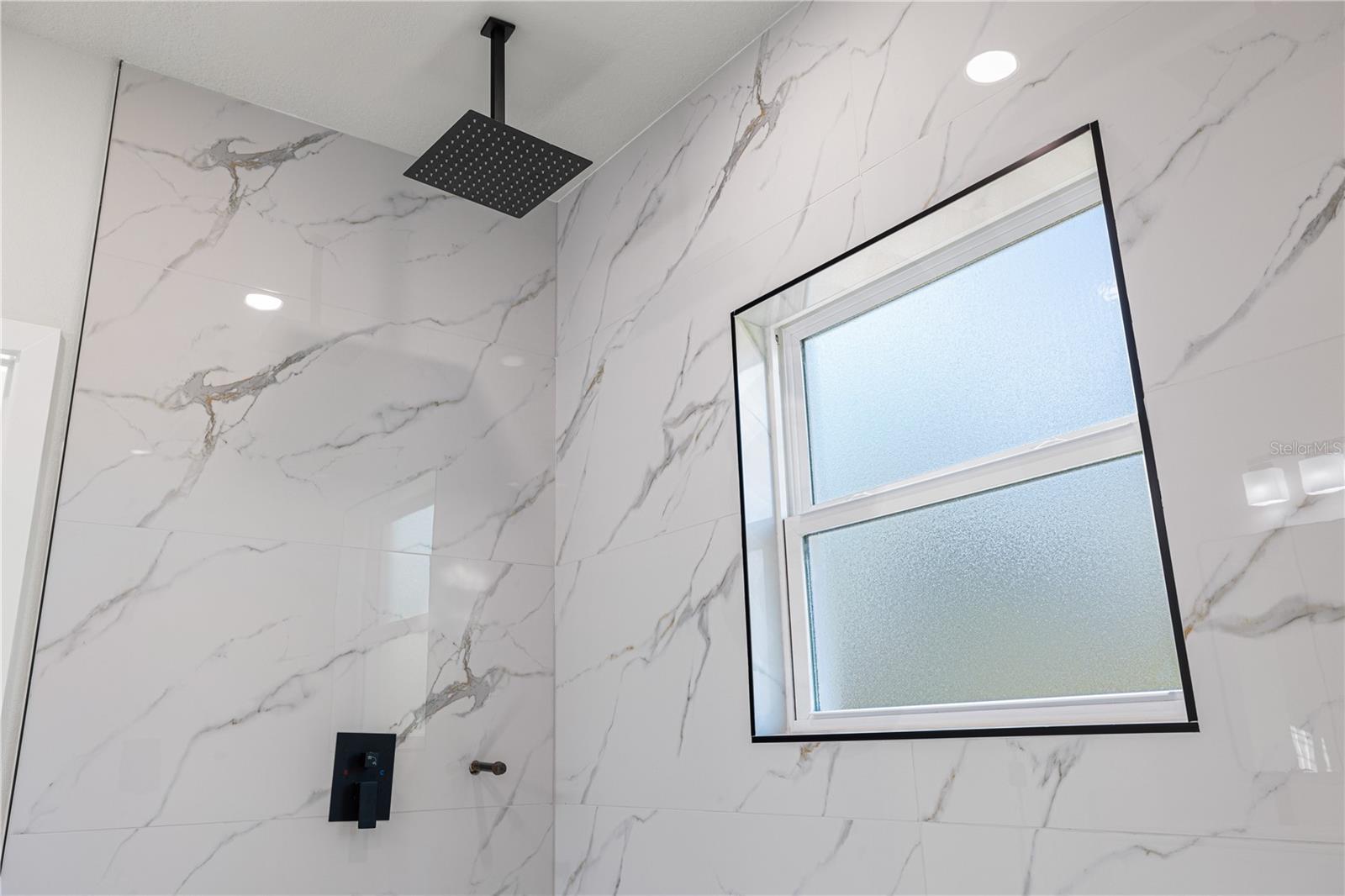 RAINBOW LAKES ESTATE - Residential