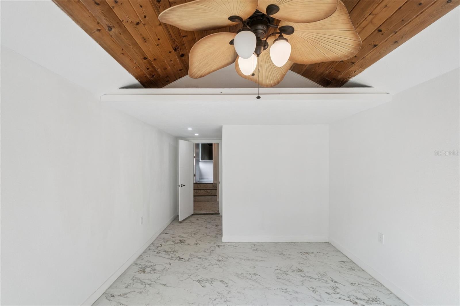 BERKSHIRES IN DEANBURG 04-17-30 - Residential