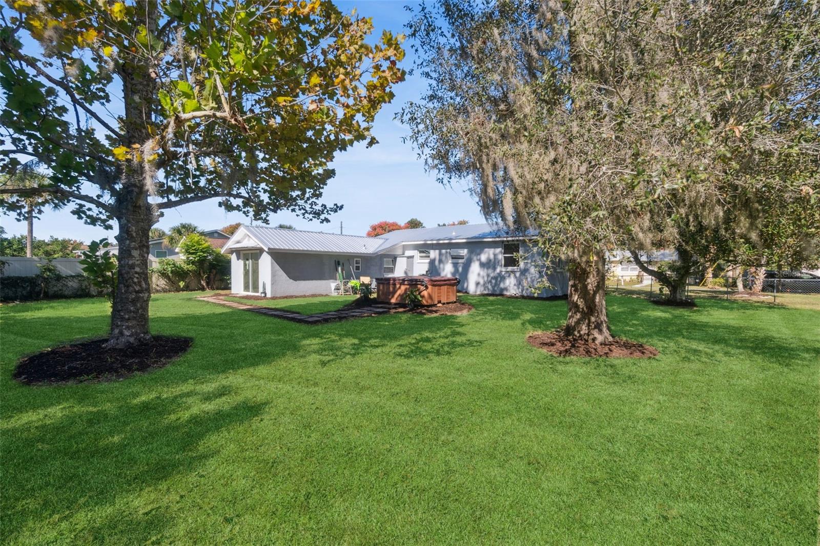 BERKSHIRES IN DEANBURG 04-17-30 - Residential