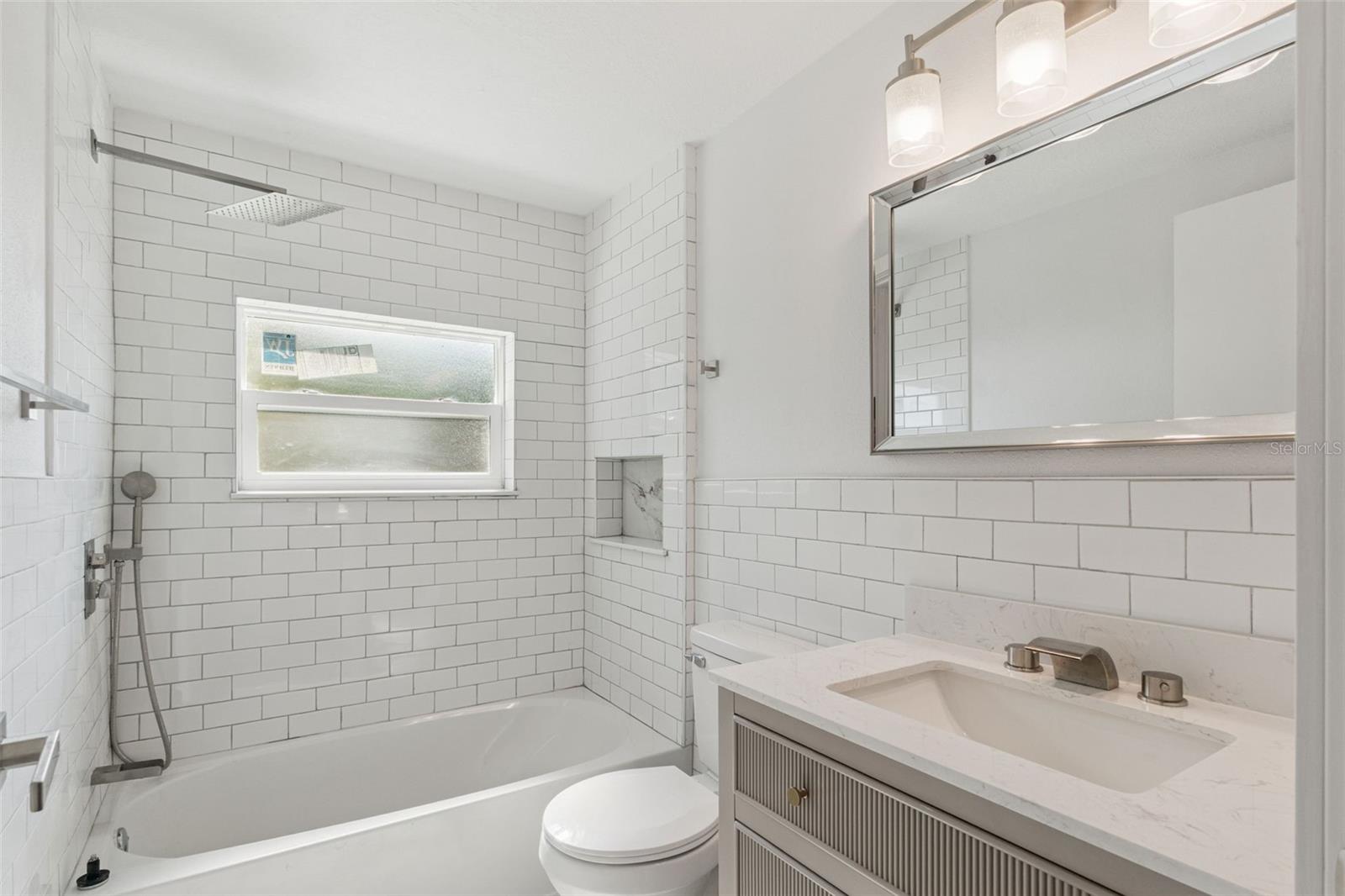 BERKSHIRES IN DEANBURG 04-17-30 - Residential