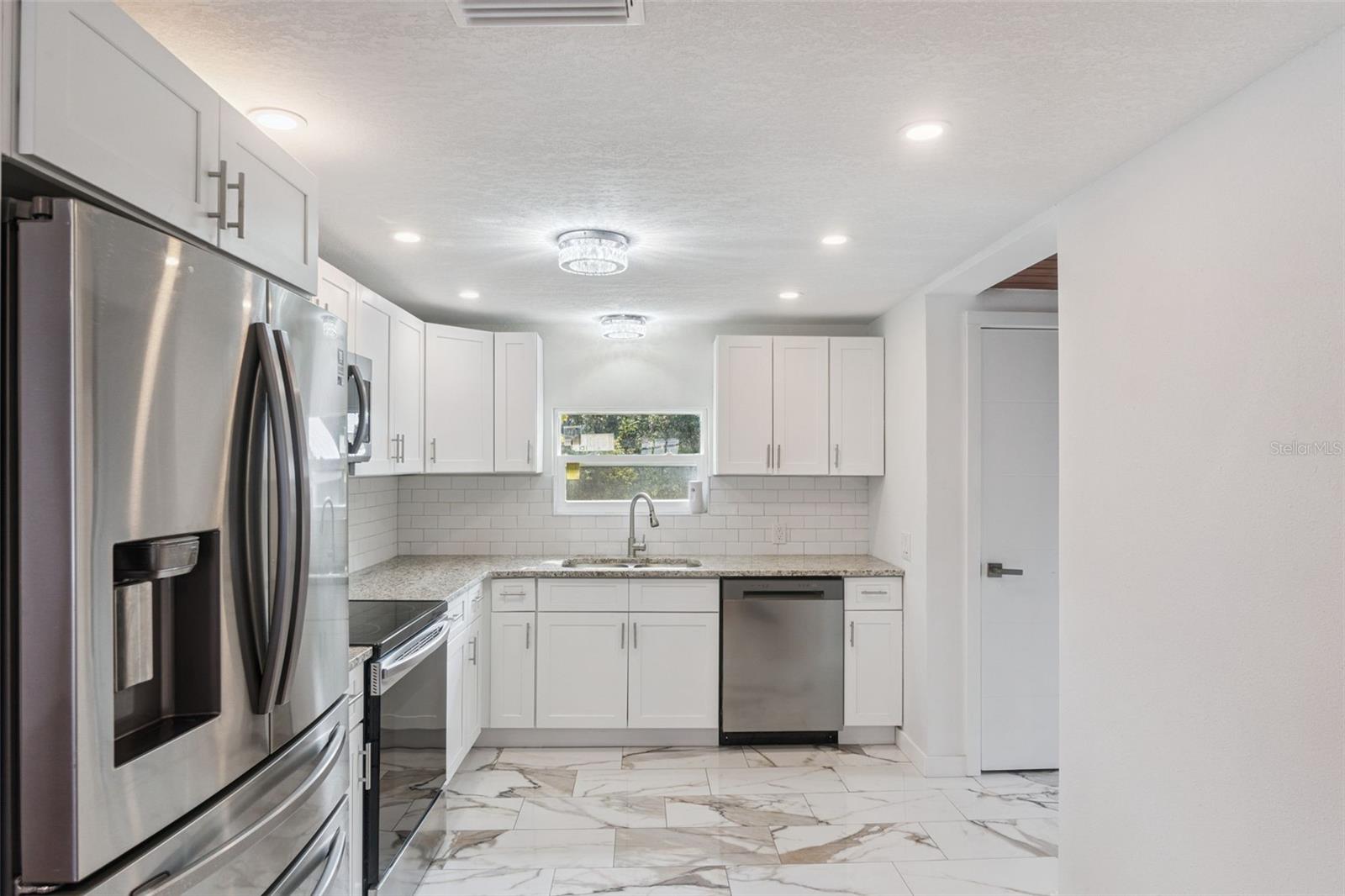 BERKSHIRES IN DEANBURG 04-17-30 - Residential