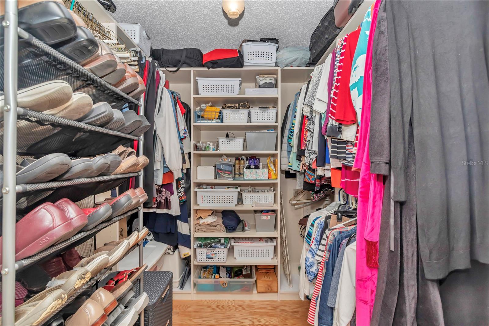 ON TOP OF THE WORLD - Residential