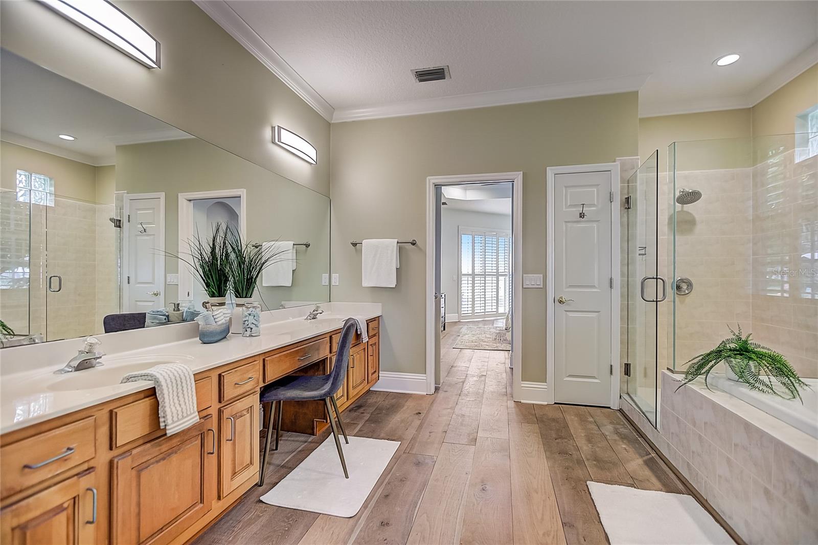 RIVER WATCH - Residential