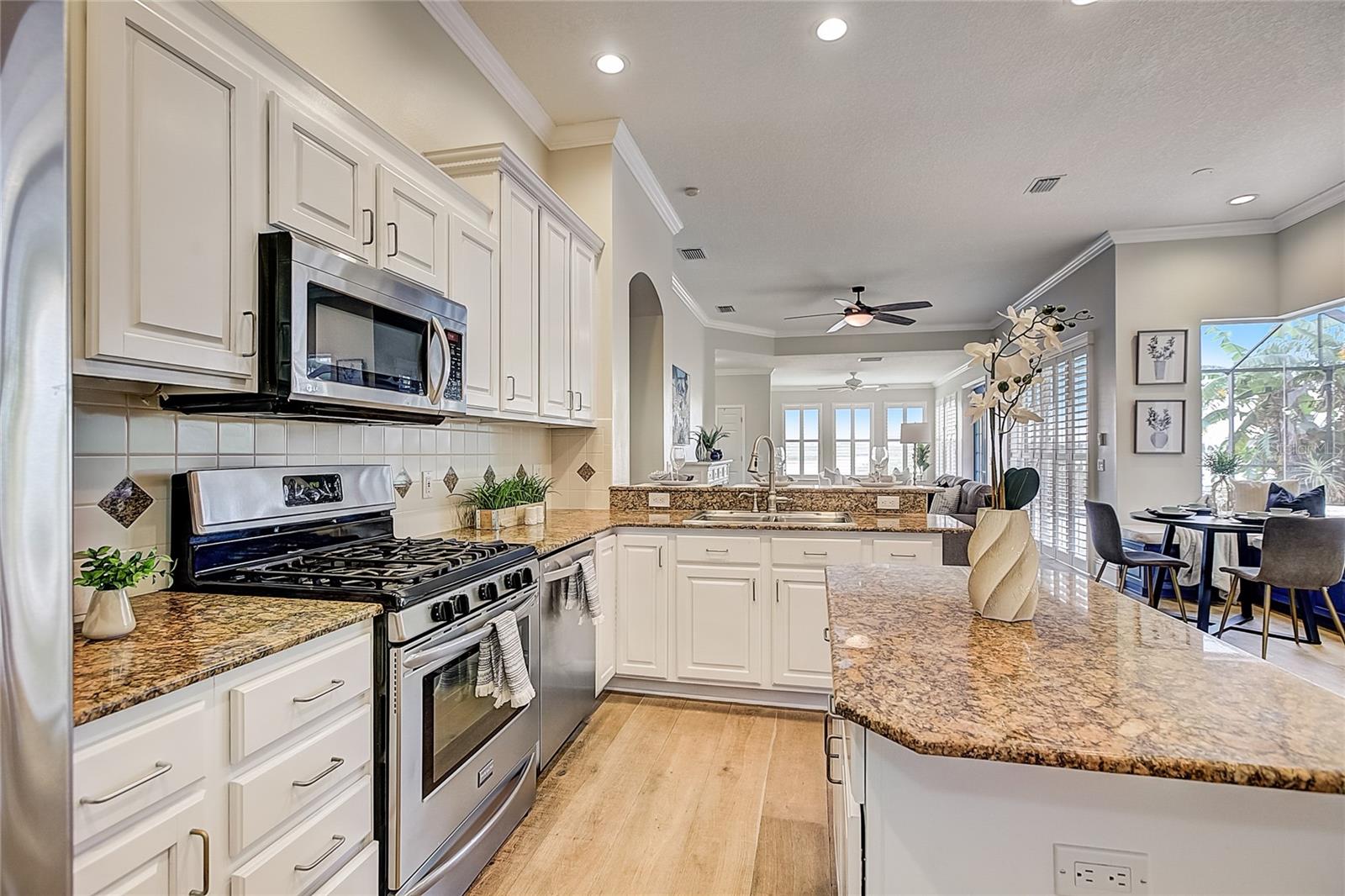 RIVER WATCH - Residential