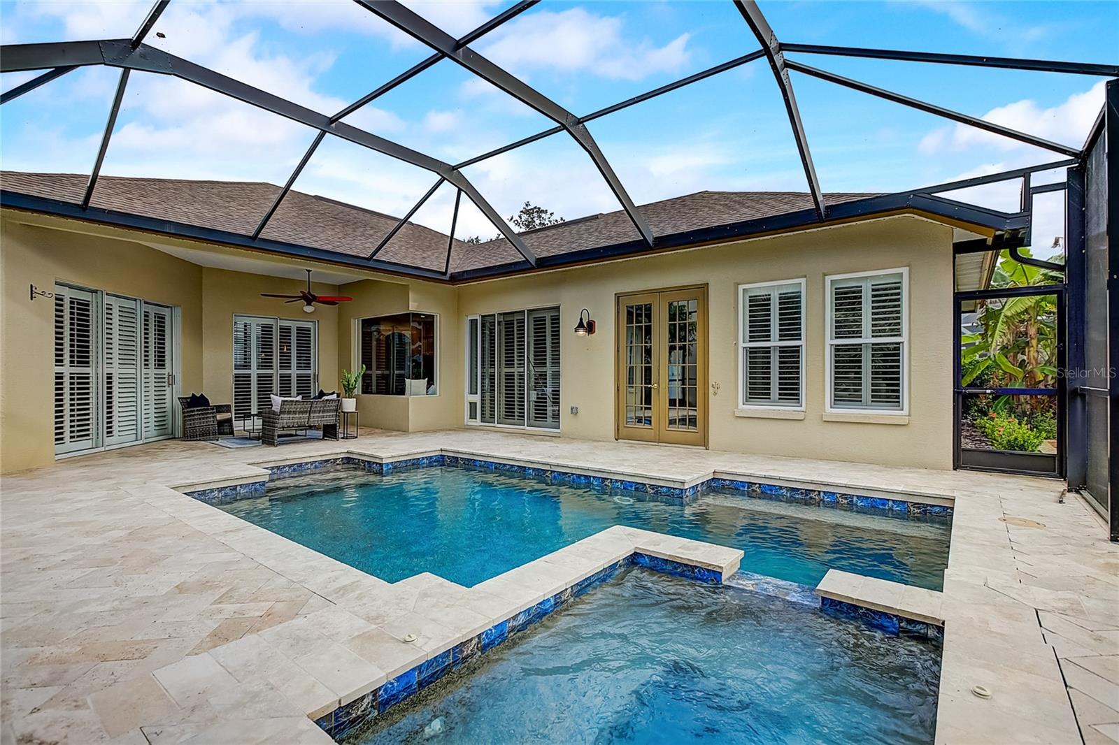 RIVER WATCH - Residential