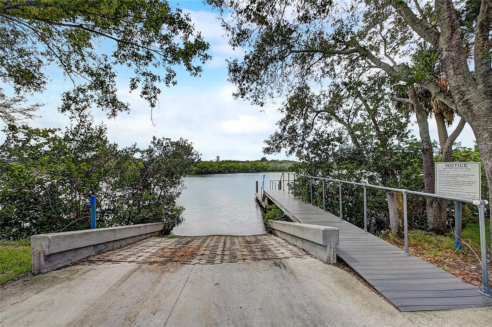 RIVER WATCH - Residential