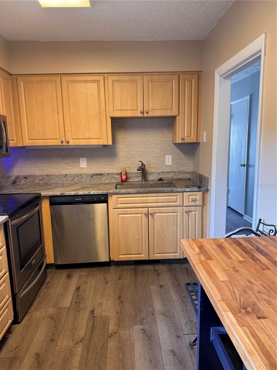 8800 BARDMOOR BOULEVARD 23