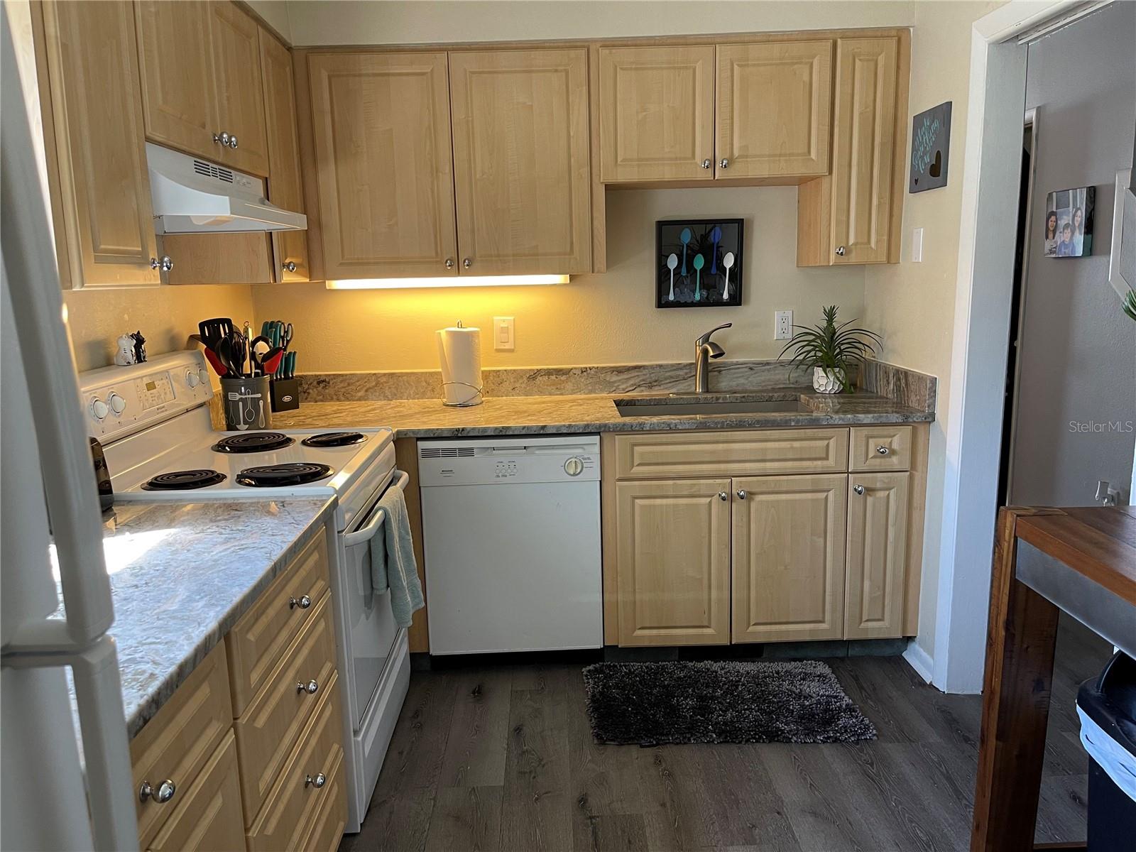 BARDMOOR WEST CONDO - Residential Lease