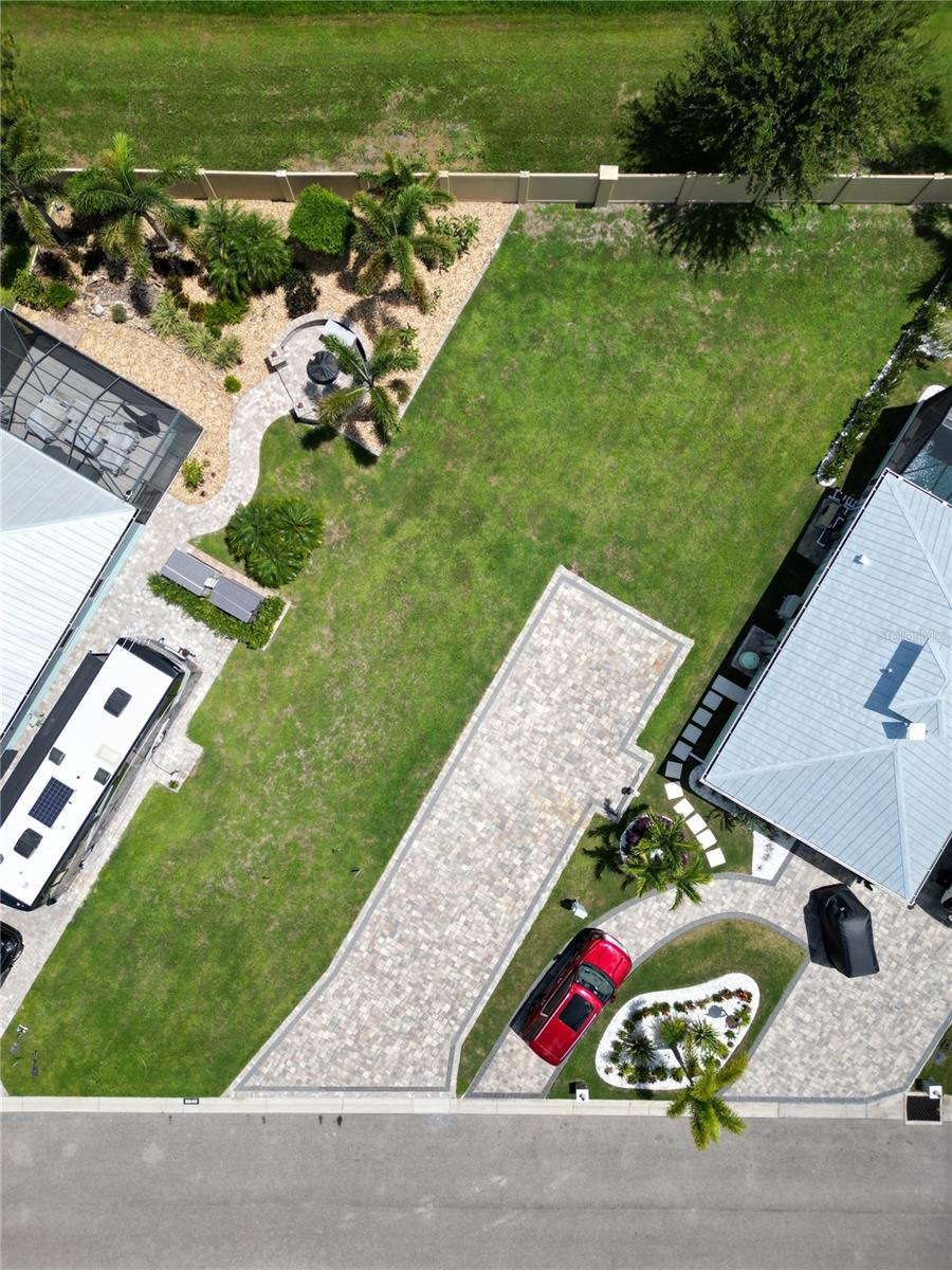 THORNTON CRK MOTORCOACH RESIDENCE - Land