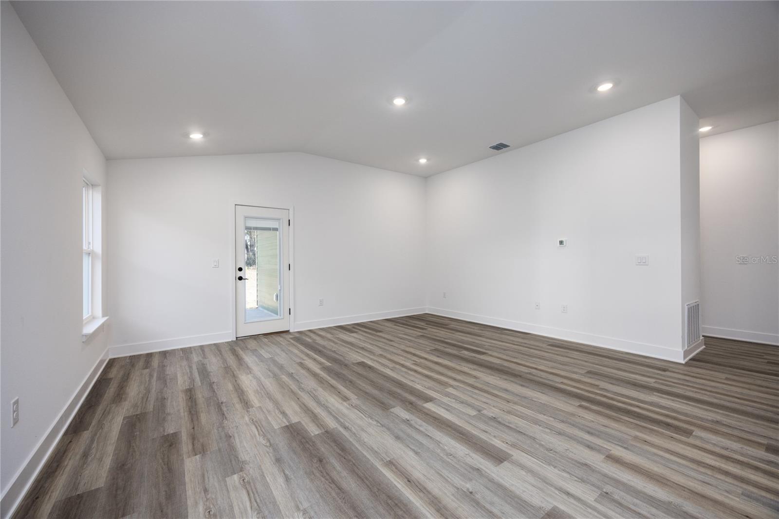 COUNTRY WAY SOUTH-PHASE 2 - Residential