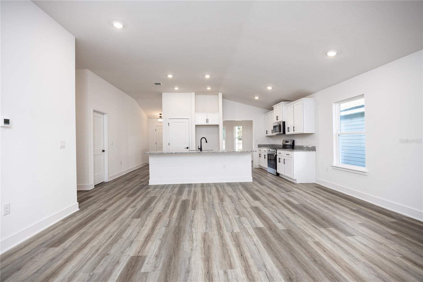 COUNTRY WAY SOUTH-PHASE 2 - Residential