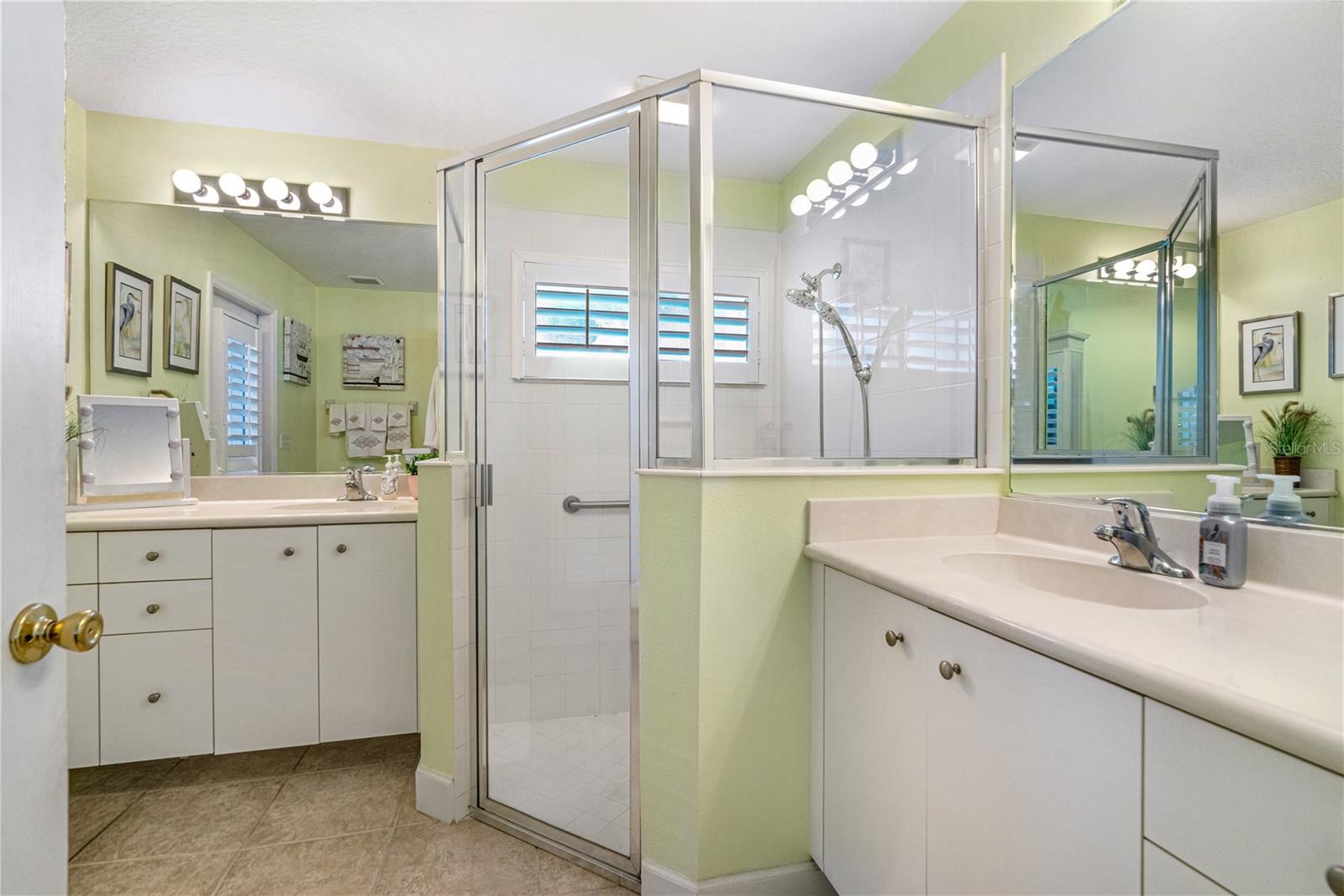 WATERS EDGE PH 09A - Residential