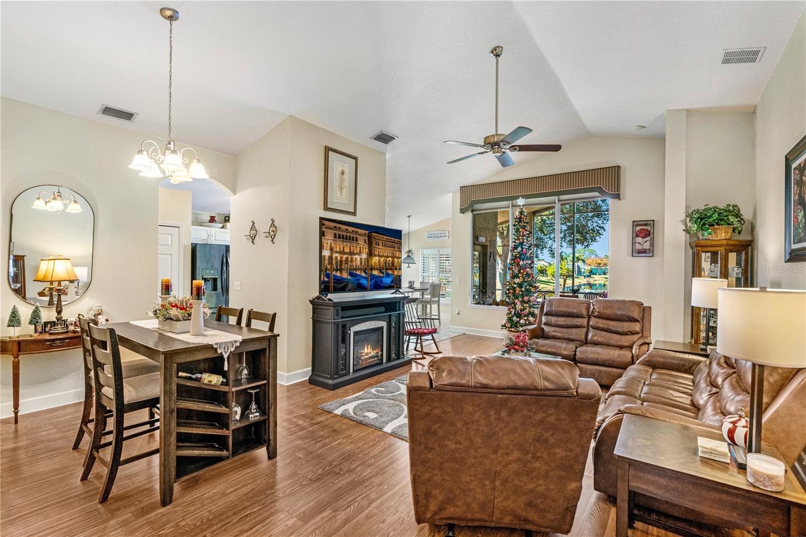 WATERS EDGE PH 09A - Residential