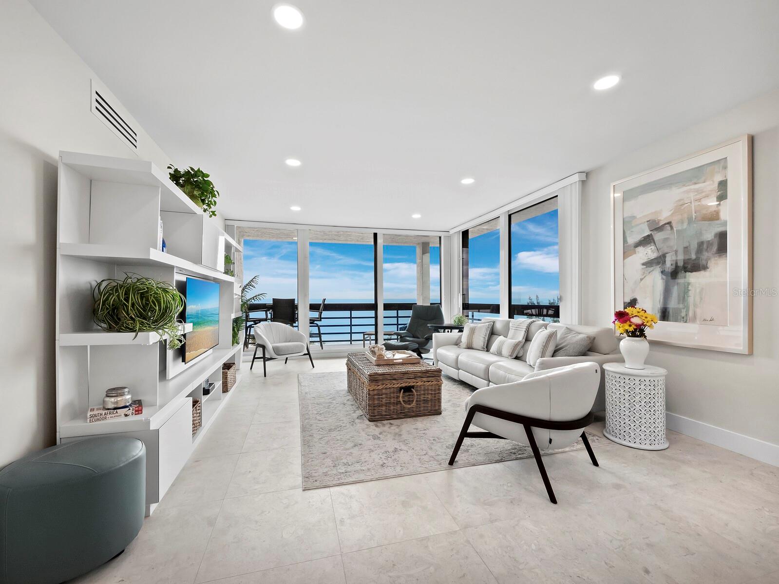 BEACHPLACE I - Residential