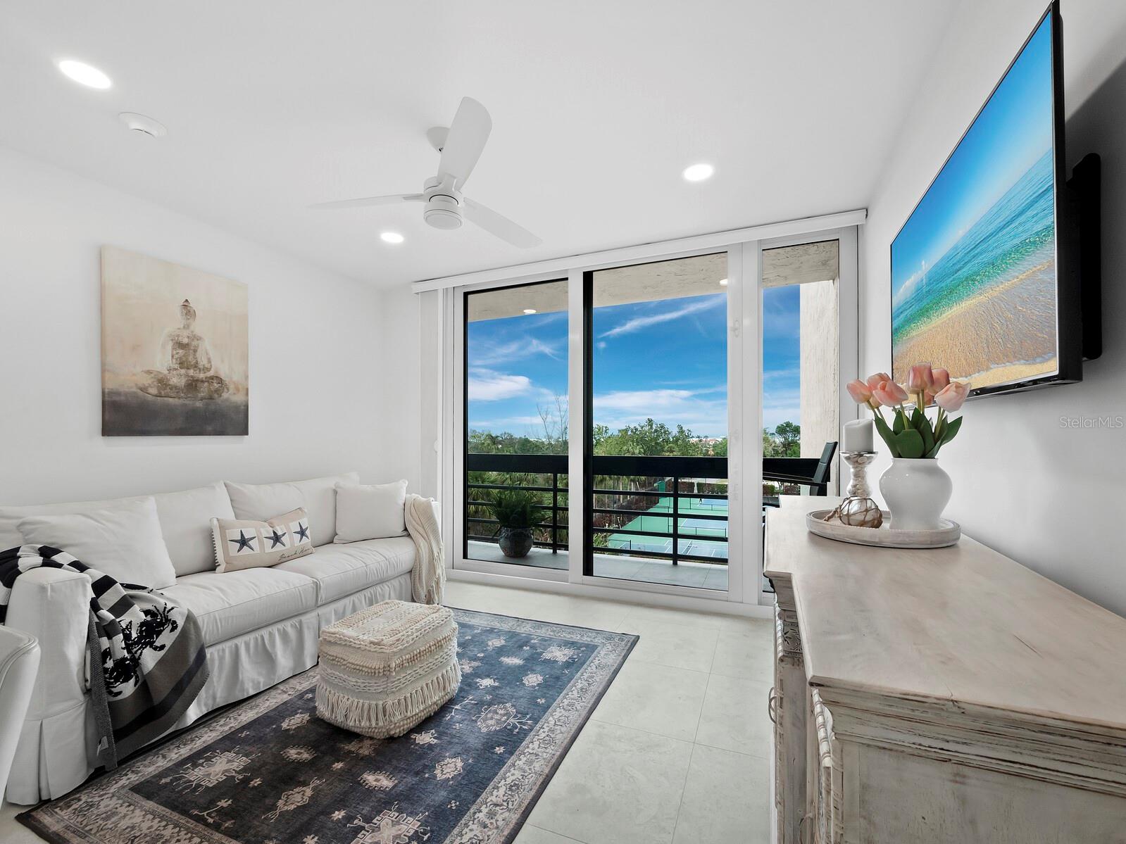 BEACHPLACE I - Residential