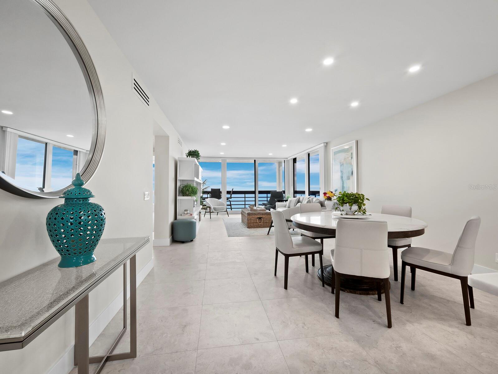 BEACHPLACE I - Residential