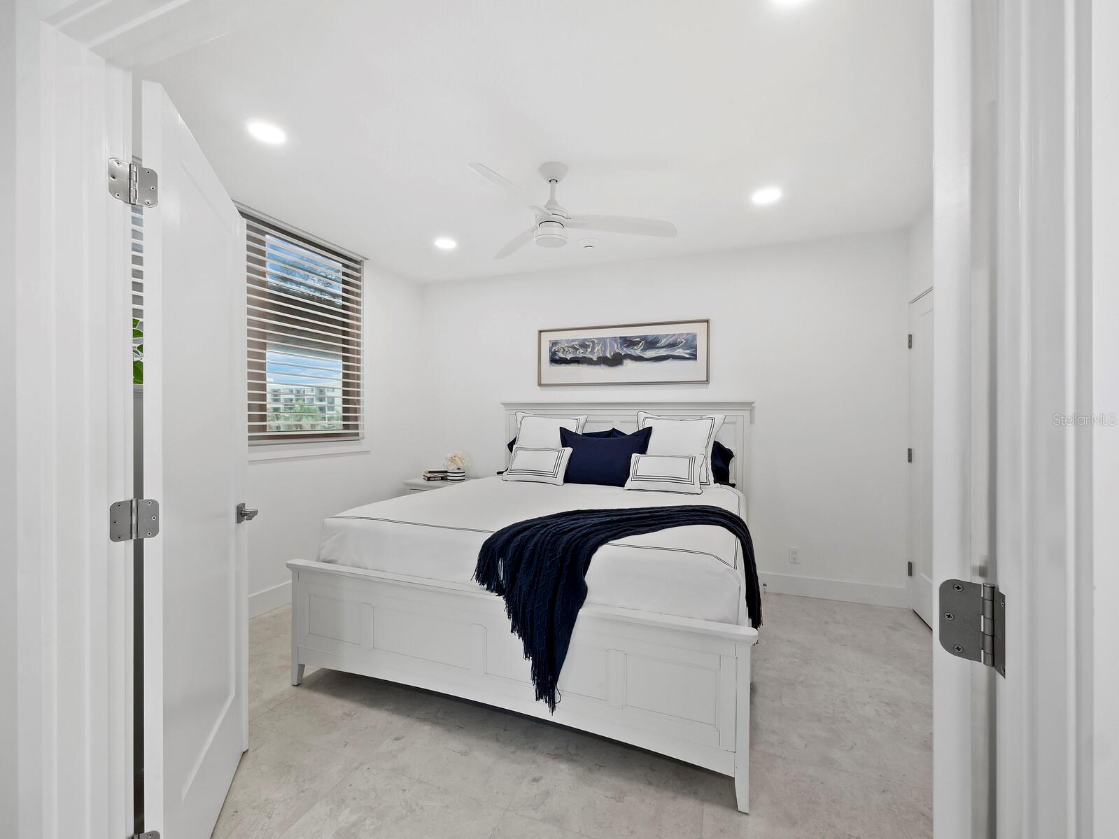 BEACHPLACE I - Residential