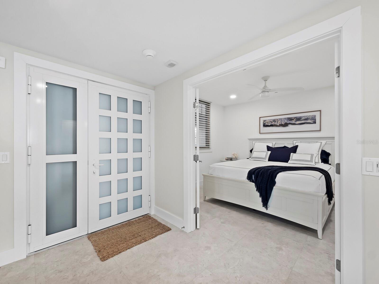 BEACHPLACE I - Residential