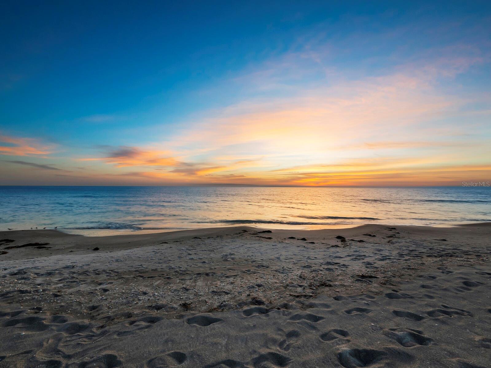 BEACHPLACE I - Residential