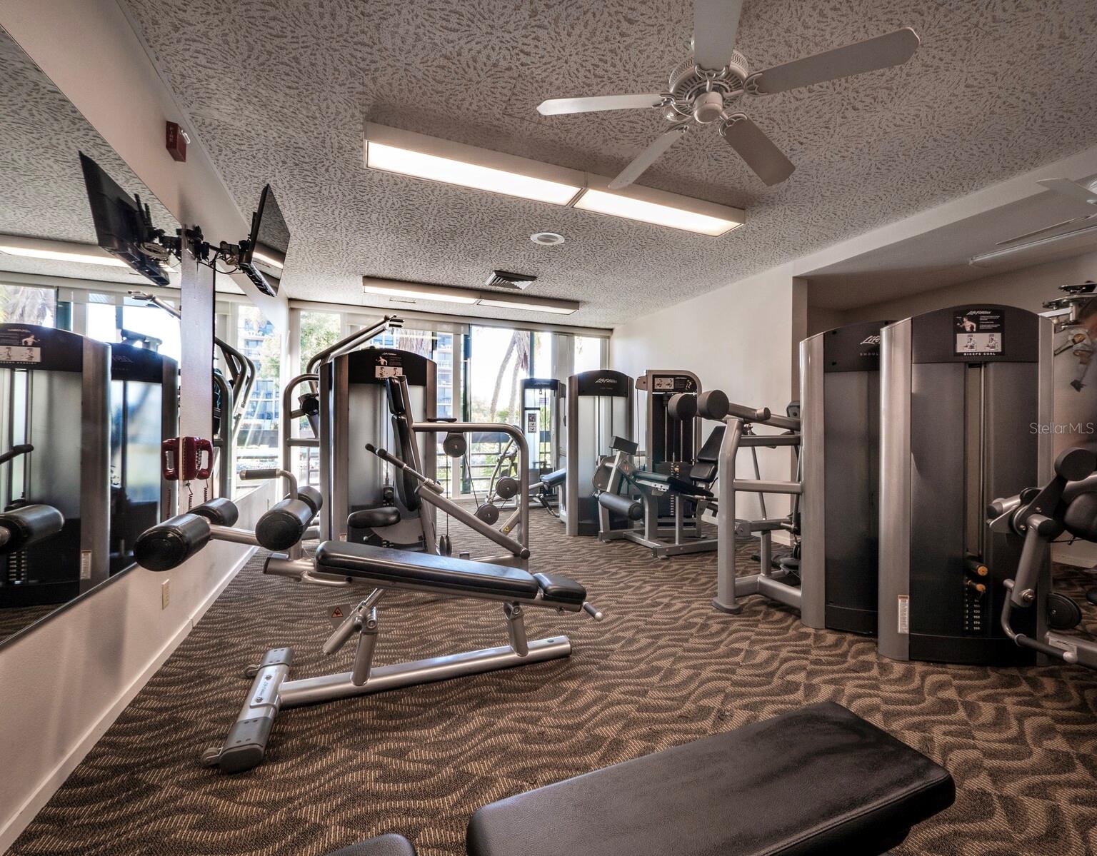 BEACHPLACE I - Residential